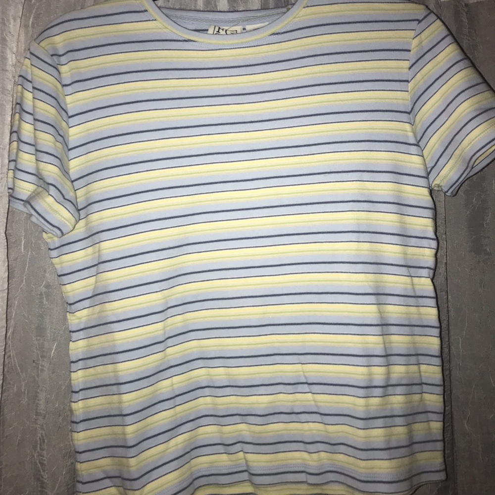 Super cute striped t shirt